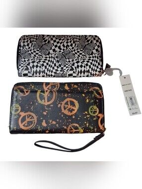 Womens No Boundaries Wallet Lot